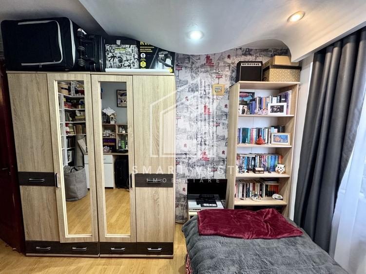 Apartament cu 3 camere semidecomandat în Botizului