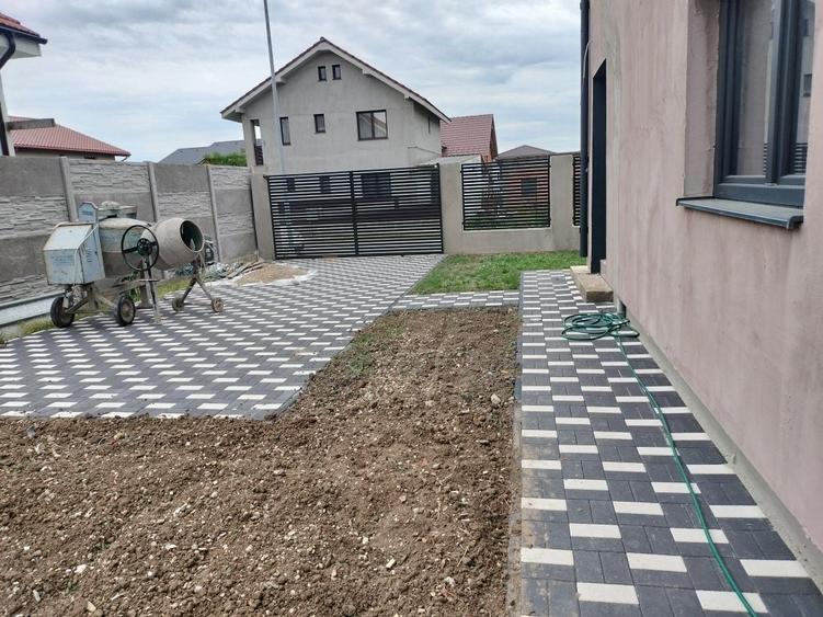 Casă cu 4 camere cu Teren 560 Mp în Giarmata