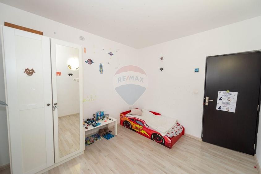 Casă cu 3 camere cu Teren 177 Mp în Nord