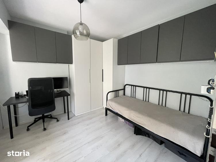 Apartament cu 3 camere semidecomandat în Theodor Pallady