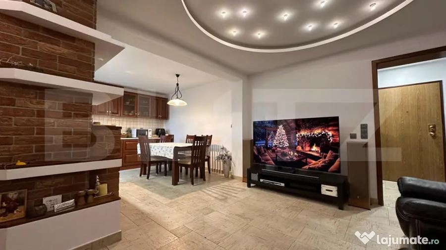 Apartament cu 4 camere decomandat în Centru Civic