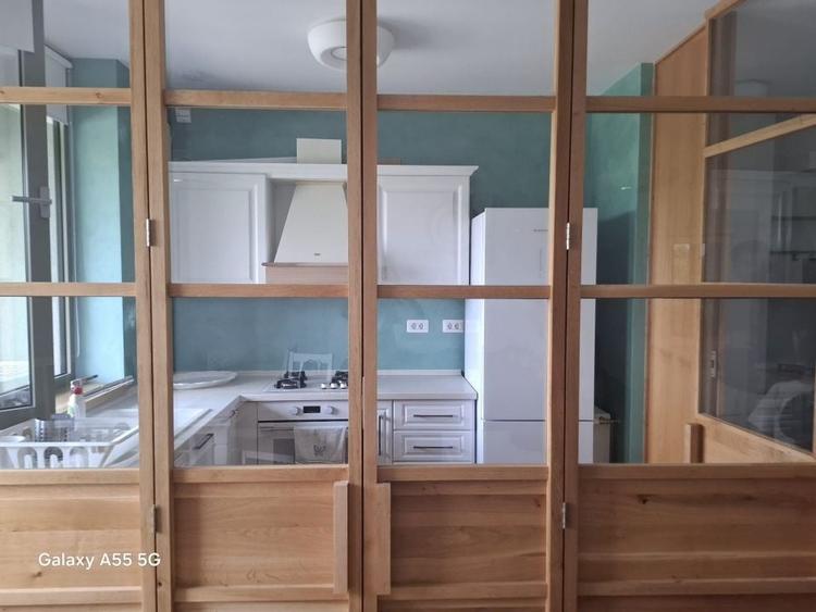 Apartament cu 3 camere decomandat, mobilat în Aviației