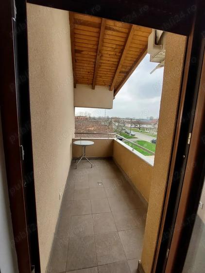 Apartament cu 3 camere decomandat în Micălaca