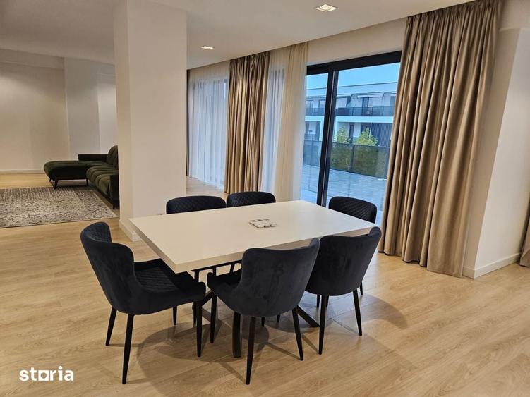 Apartament cu 4 camere în Central