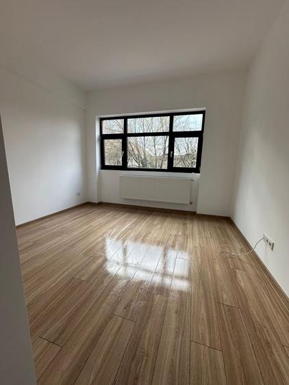 Spațiu comercial, de 35 mp, în Central