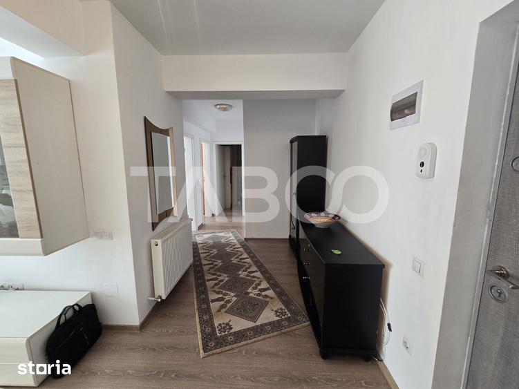 Apartament cu 3 camere decomandat în Turnișor