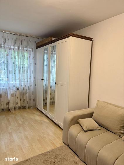 Apartament cu 2 camere decomandat în Podu Roș