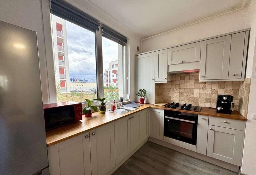 Apartament cu 2 camere decomandat în Exterior Vest
