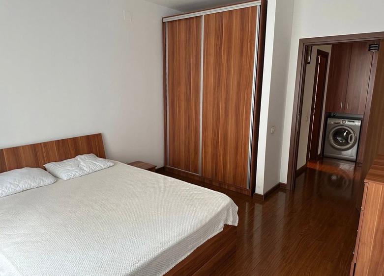 Apartament cu 2 camere decomandat în Păcii