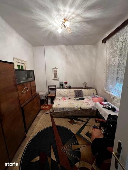 Casă cu 6 camere cu Teren 320 Mp în Parcul Carol