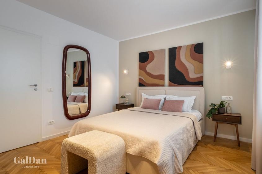 Apartament cu 4 camere, mobilat în Universitate