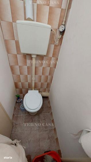 Apartament cu 4 camere semidecomandat în Titan