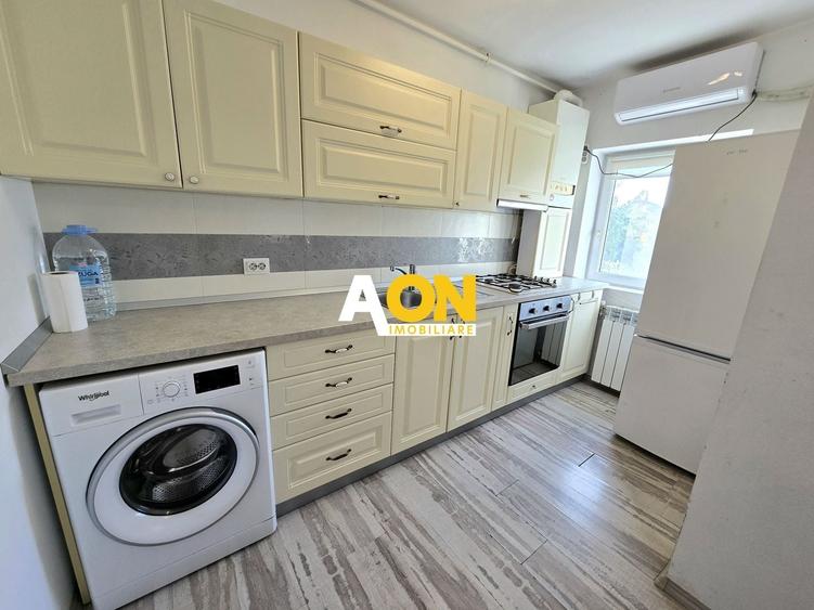 Apartament cu 2 camere decomandat, mobilat în Central