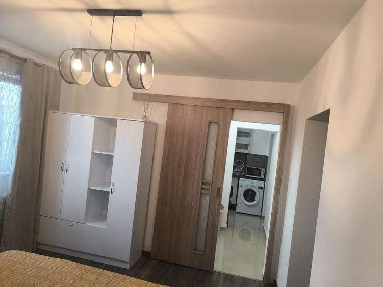 Apartament cu 2 camere decomandat în Exterior Vest