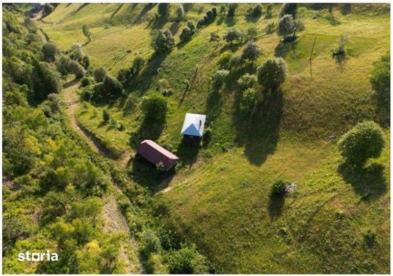 Casă cu 2 camere cu Teren 42501 Mp în Prundu Bârgăului