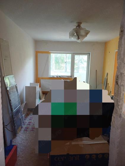 Apartament cu 2 camere decomandat în Baru