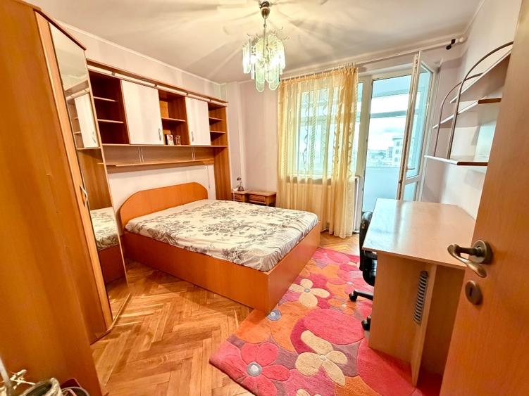 Apartament cu 3 camere decomandat, mobilat în Ultracentral