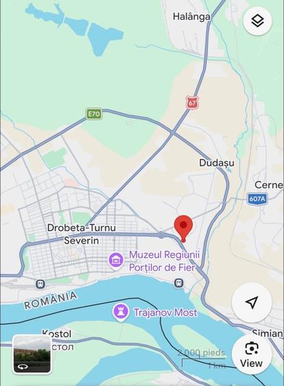 Spațiu comercial, de 1,500 mp, în Industrial