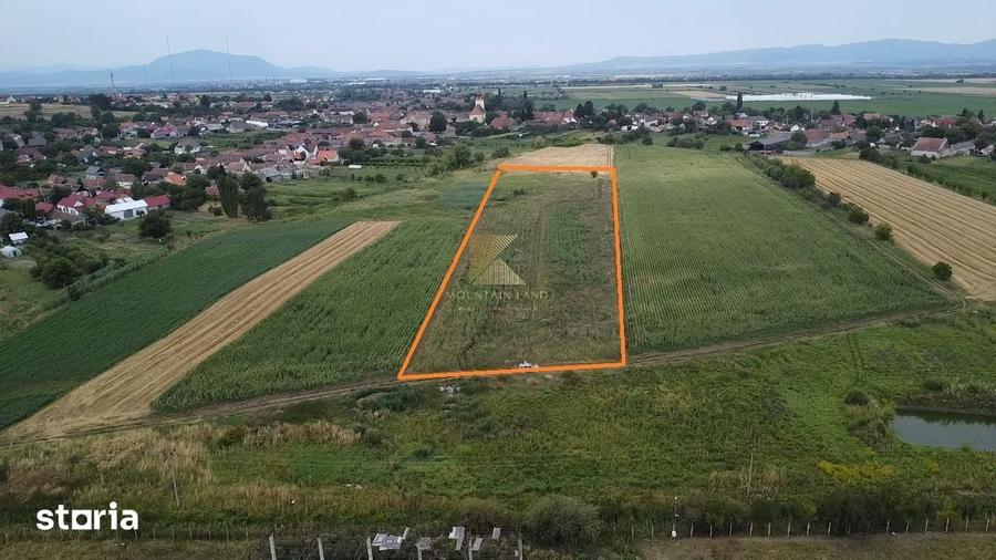 Teren de 20000 mp, în Bod