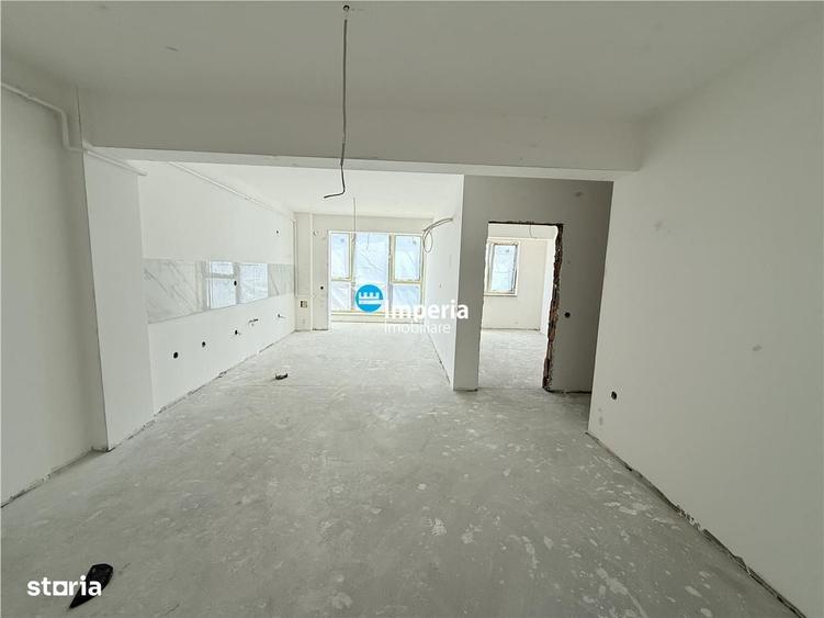 Apartament cu 3 camere decomandat în Valea Lupului