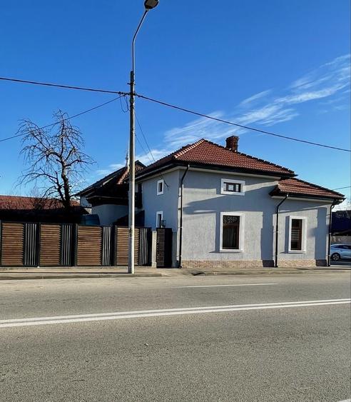 Casă cu 4 camere cu Teren 200 Mp în Ultracentral