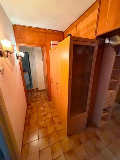 Apartament cu 4 camere decomandat, mobilat în Crângași