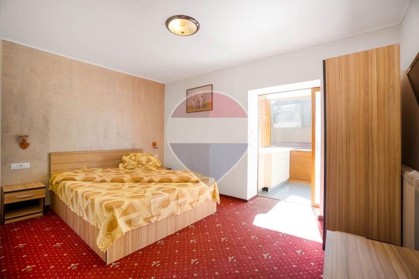 Casă individuală cu 4 camere cu Teren 179 Mp în Est