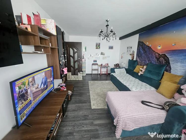 Apartament cu 2 camere decomandat în Dristor