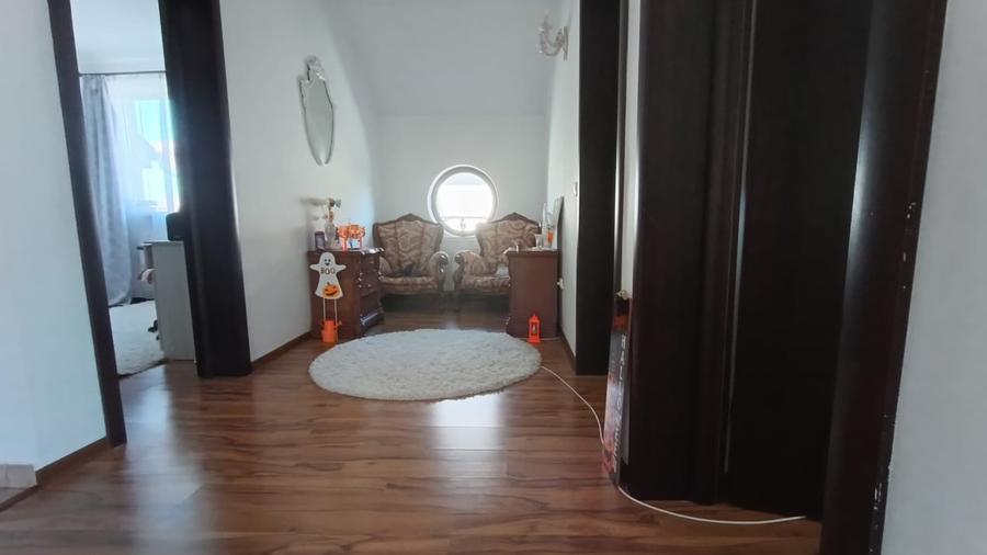 Casă individuală cu 5 camere cu Canalizare în Exterior Nord