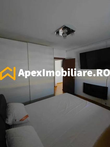 Apartament cu 2 camere semidecomandat, mobilat în Titan