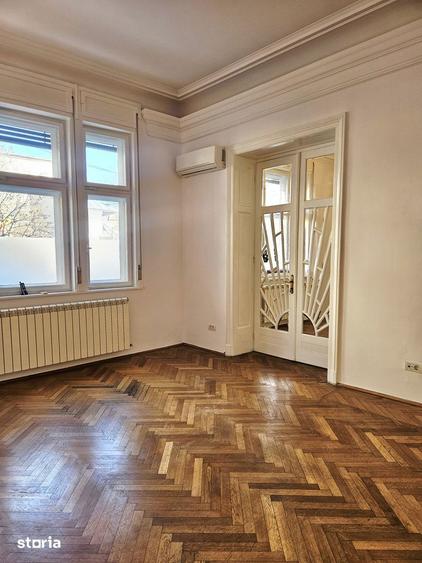 Casă cu 6 camere cu Teren 250 Mp în Unirii