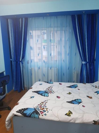 Apartament cu 3 camere decomandat în Uiești