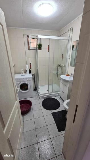 Casă cu 4 camere cu Teren 600 Mp în Central