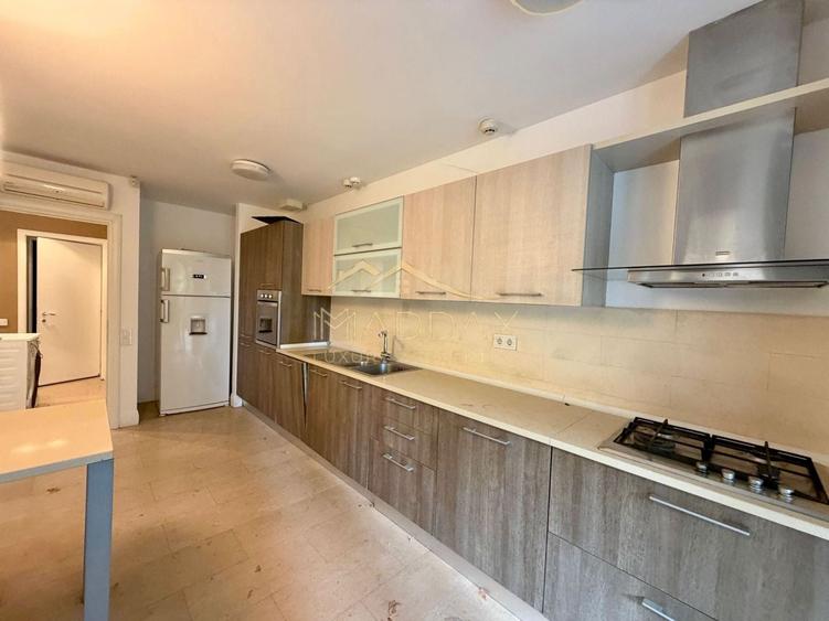 Vila cu 9 camere *900 teren* & piscina privata // Pipera - 15
