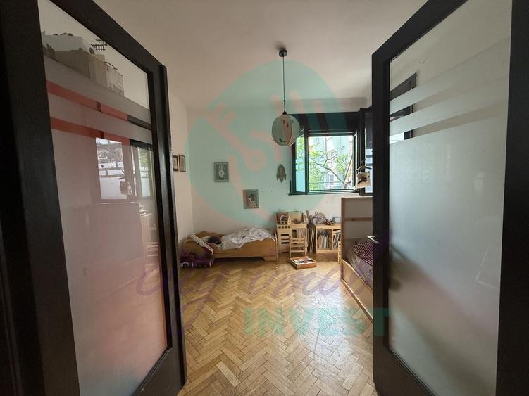 Apartament elegant situat la parterul unei vile - 8