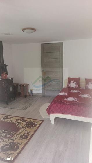 Casă cu 3 camere cu Teren 2700 Mp în Drăgoiești