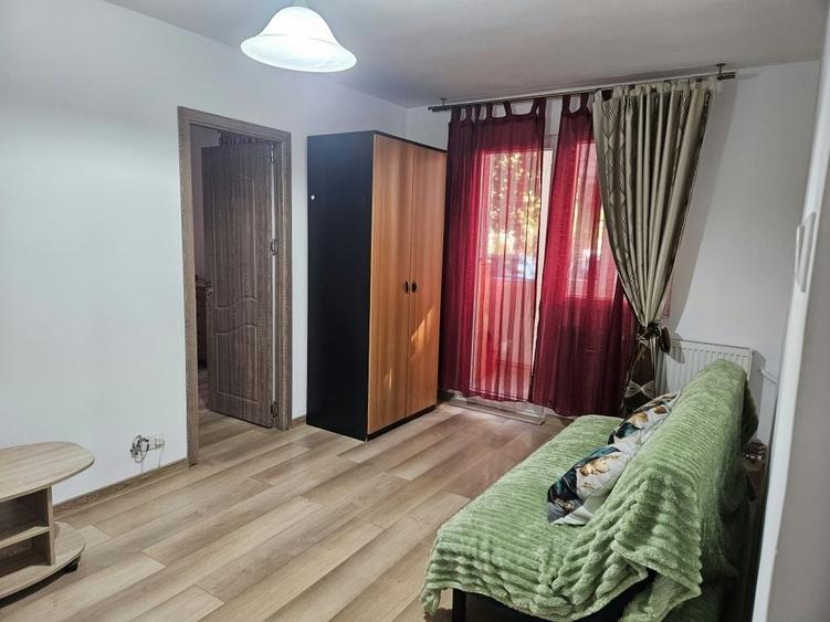 Apartament cu 2 camere semidecomandat în Ostroveni