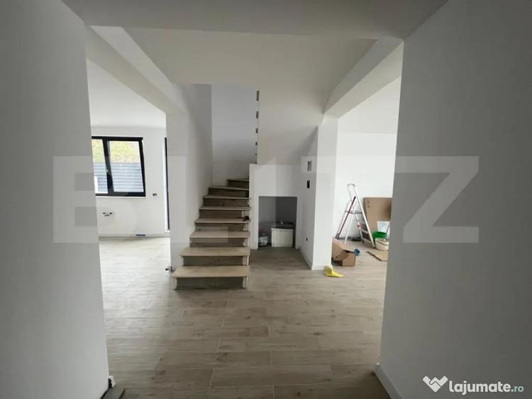 Casă cu 3 camere cu Teren 280 Mp în Bariera Vâlcii
