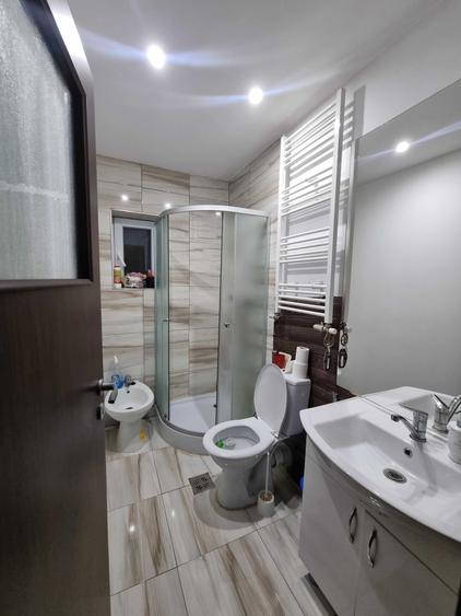 Casă cu 3 camere în Central