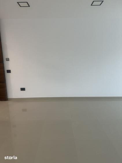 Spațiu comercial, de 123 mp, în Central