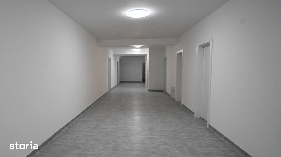 Spațiu comercial, de 16 mp, în Spitalului