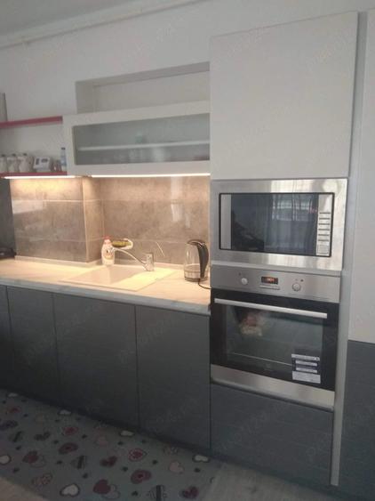 Apartament cu 2 camere decomandat în Schei