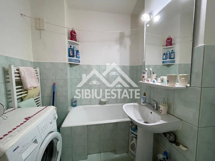 Apartament cu 2 camere decomandat, mobilat în Calea Dumbrăvii