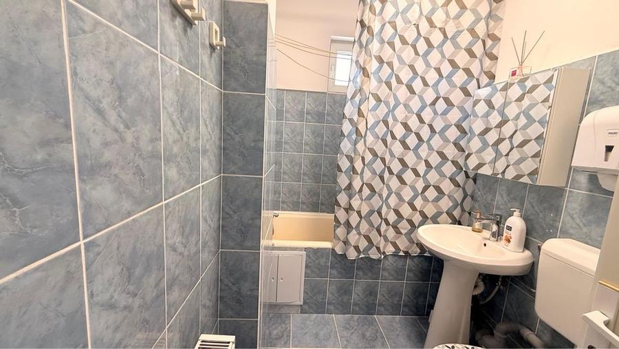 Apartament cu 2 camere semidecomandat în Vitan
