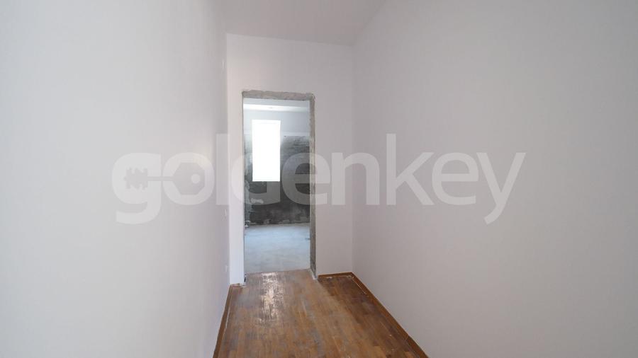 Duplex cu 6 camere cu Canalizare în Iancu Nicolae