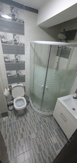 Apartament cu 2 camere decomandat în Fundeni