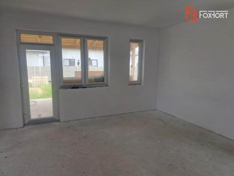 Casa cu 5 camere, 617 mp teren, Mosnita Veche - 12