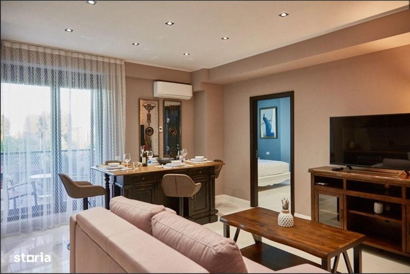 Apartament cu 3 camere, mobilat în Central