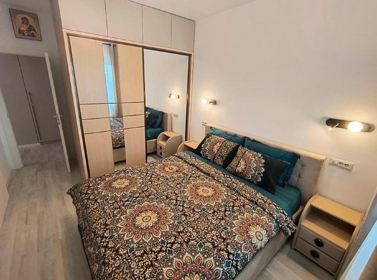 Apartament cu 2 camere decomandat, mobilat în Podu Roș