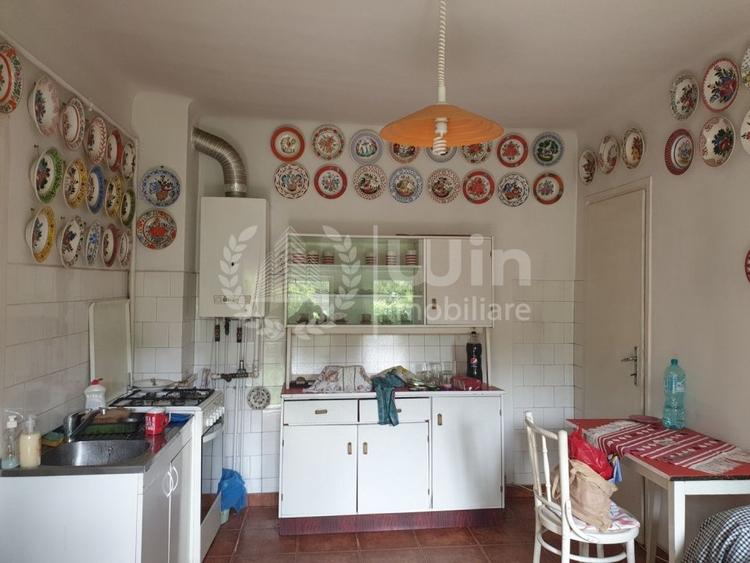 Casă cu 5 camere cu Canalizare în Semicentral
